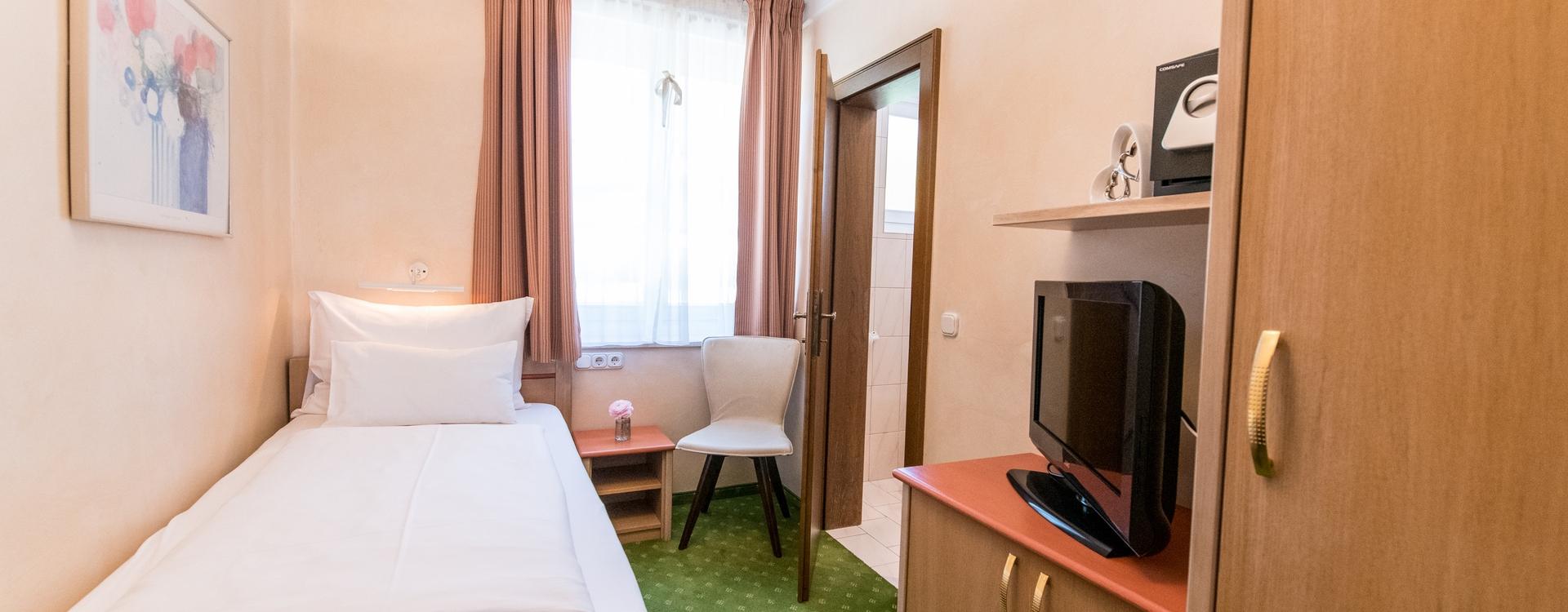 HERZERL - Mini EZ mit 9 m² KPH_9634